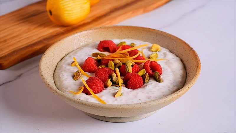 Bol de chia au yogourt à la vanille